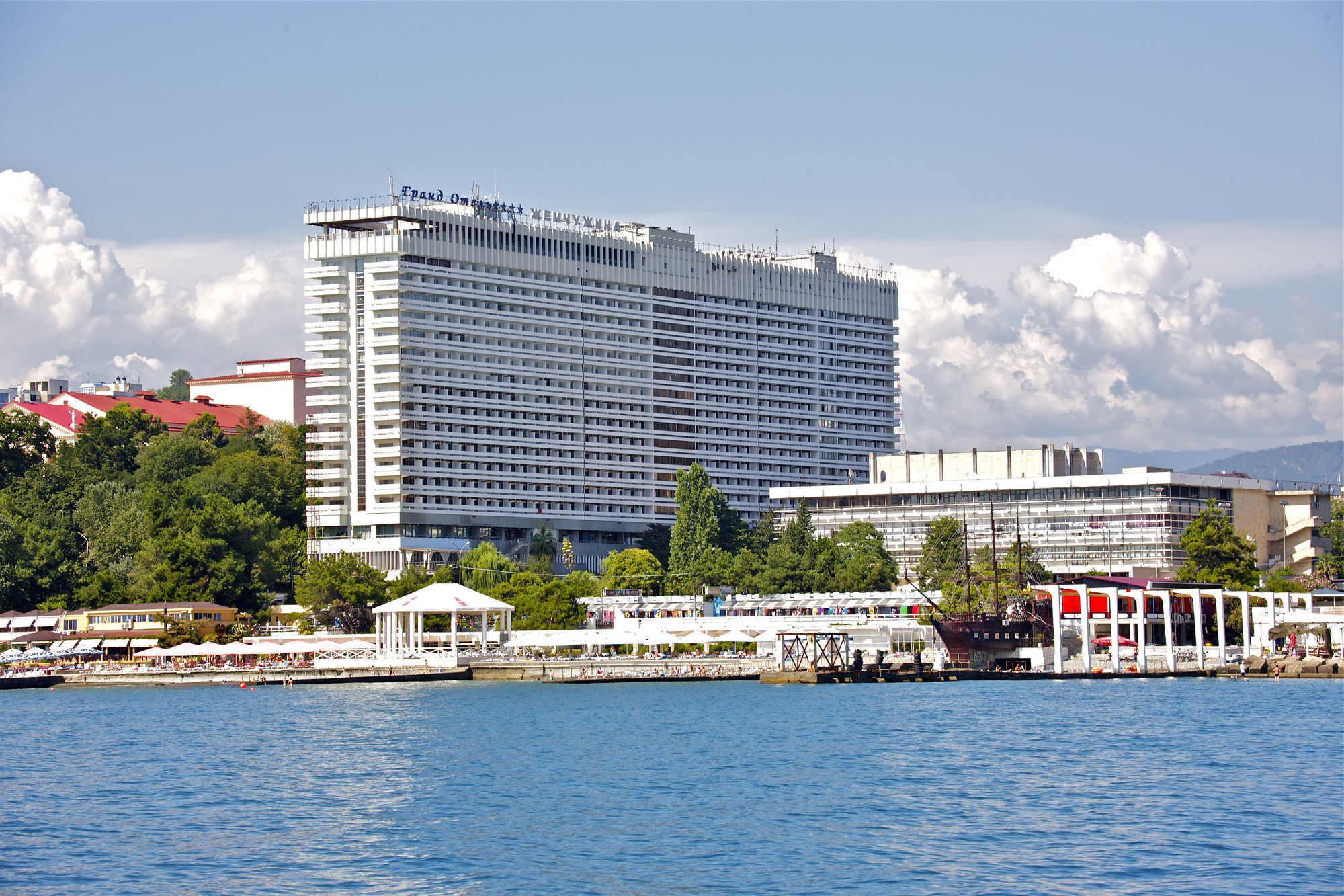 Zhemchuzhina Grand Hotel Sochi Exterior photo